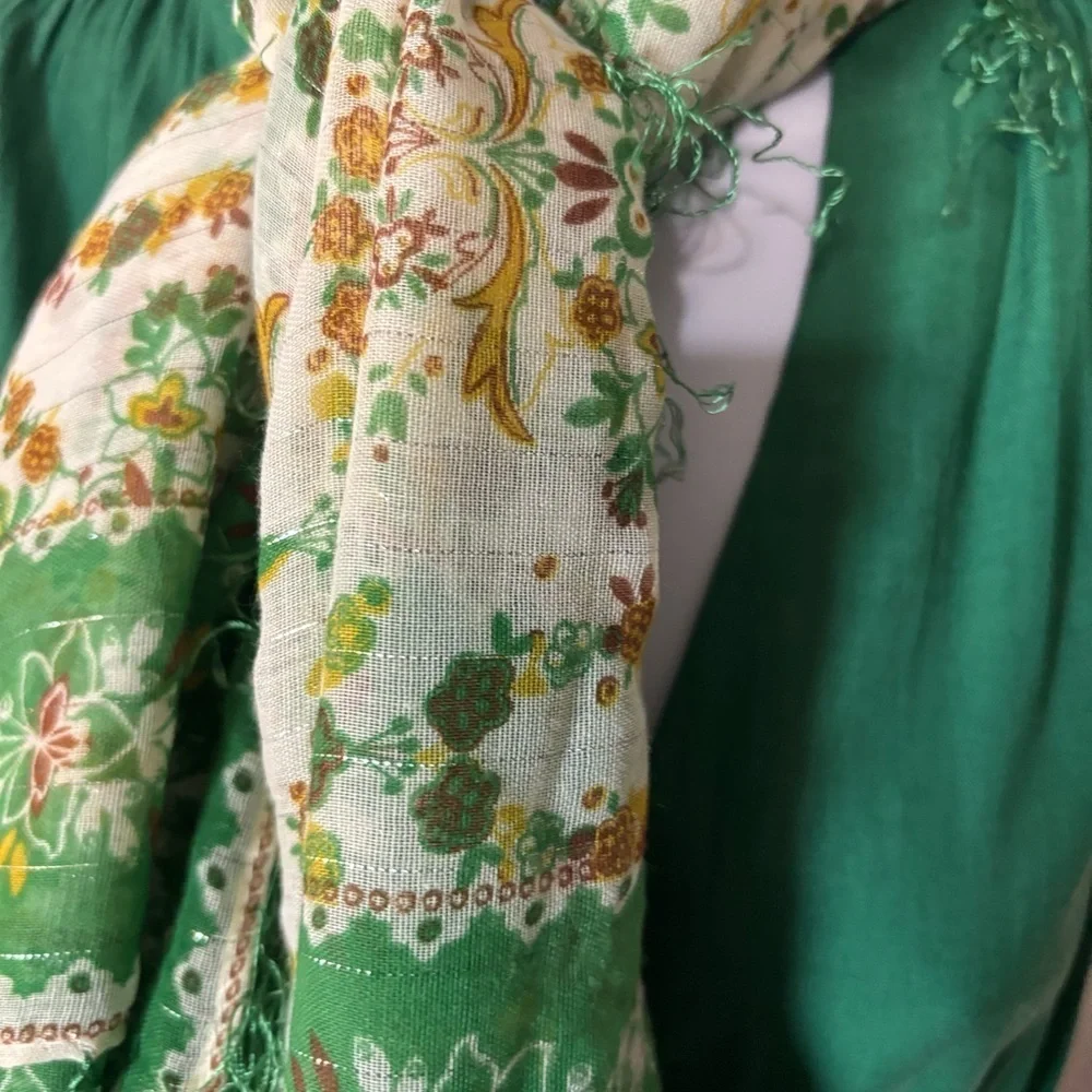 Vintage Gorgeous Vibrant Floral Green Gold and Cream Scarf Springtime